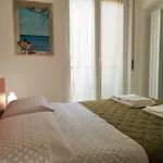 Caponapoli 8 * Napels