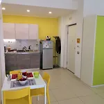 Caponapoli 8 Hotel *