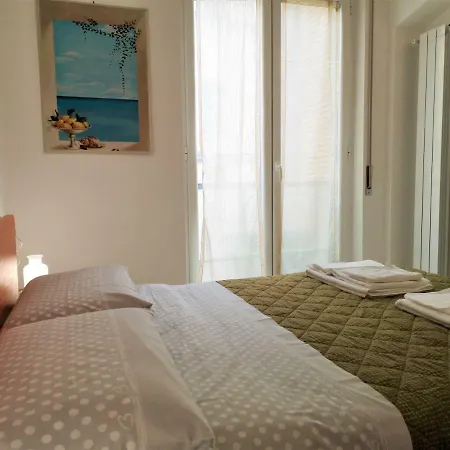 Caponapoli 8 * Νάπολη